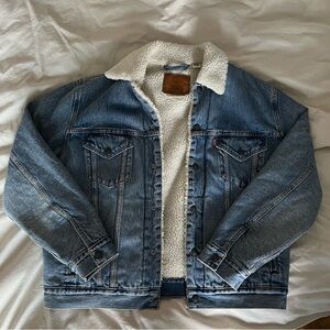 Levi’s Sherpa trucker jacket